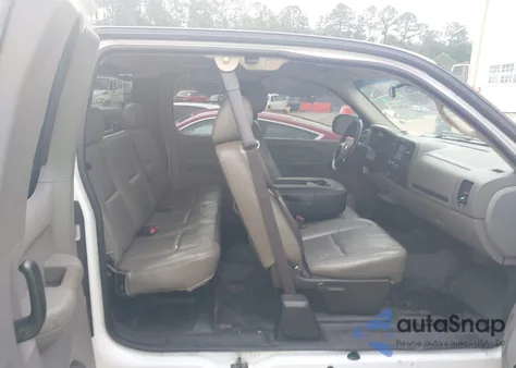 2011 Chevrolet Silverado 1500 Work Truck z USA, uszkodzony, nr VIN 1GCRCPE0XBZ206506